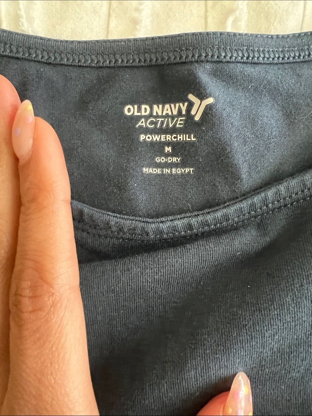 Old Navy Navy Short-Sleeve Ruched Side Athletic Crop Top - Picture 2 of 6